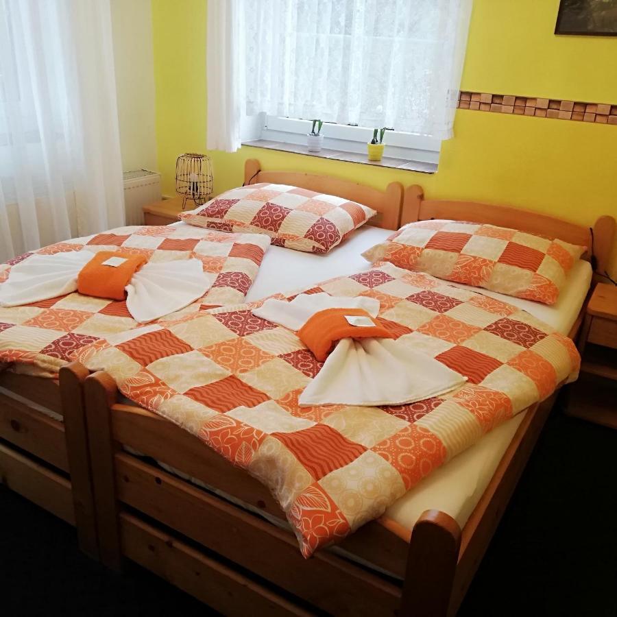 Pension Pastis Janov Dış mekan fotoğraf