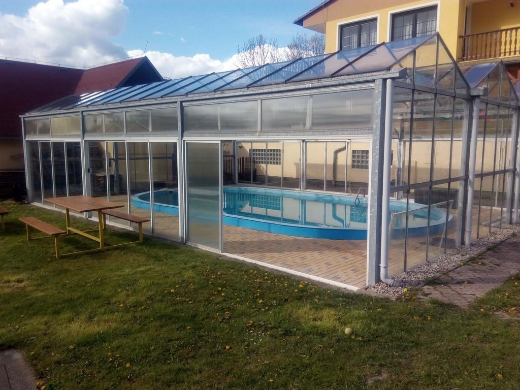 Pension Pastis Janov Dış mekan fotoğraf